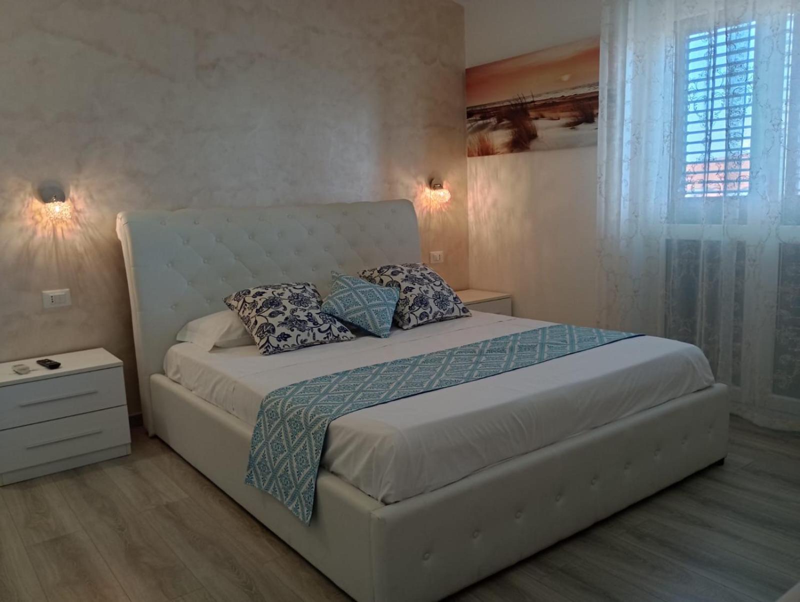 Viola Di Mare Rooms And Parking Термоли Экстерьер фото