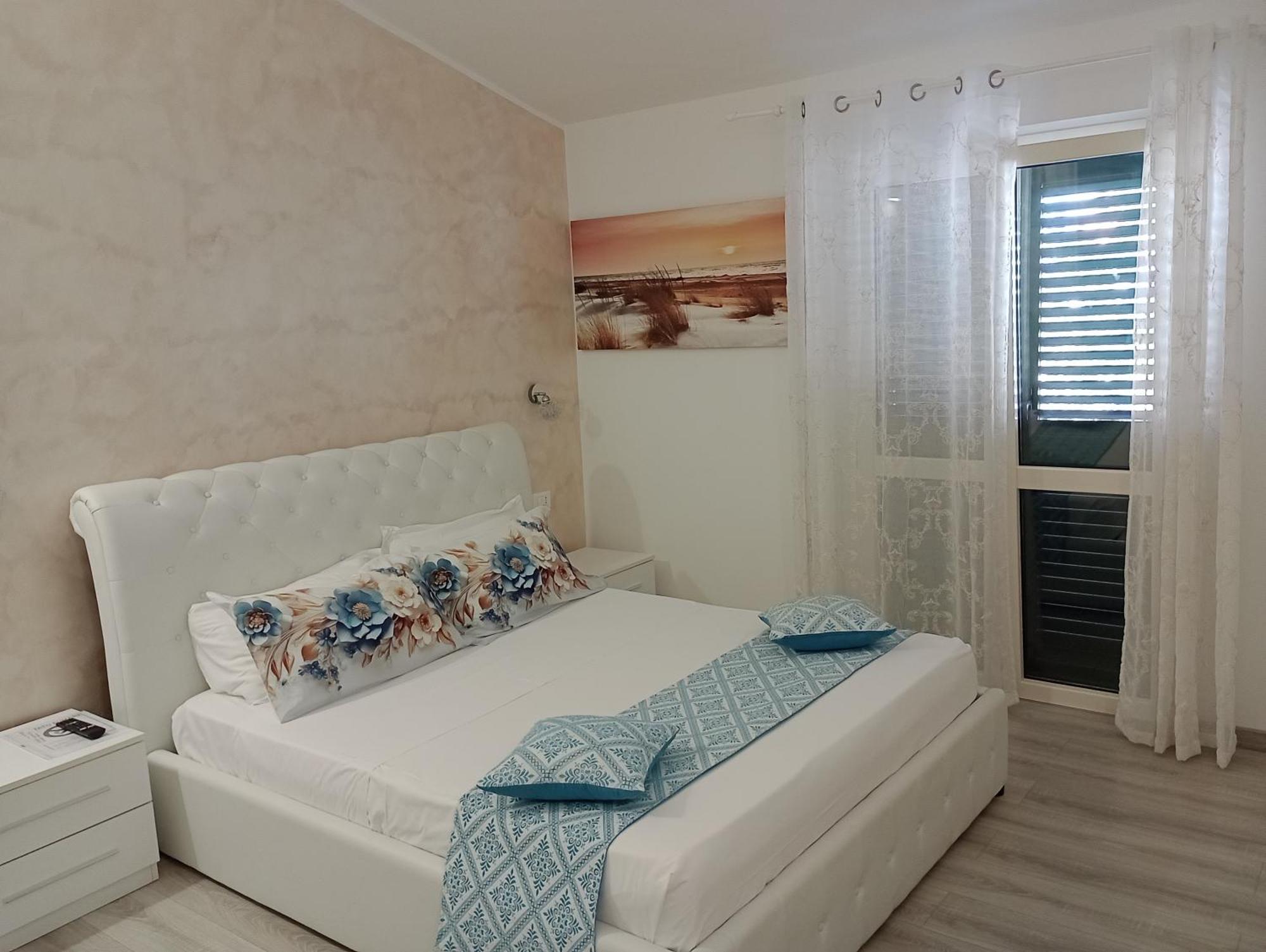 Viola Di Mare Rooms And Parking Термоли Экстерьер фото