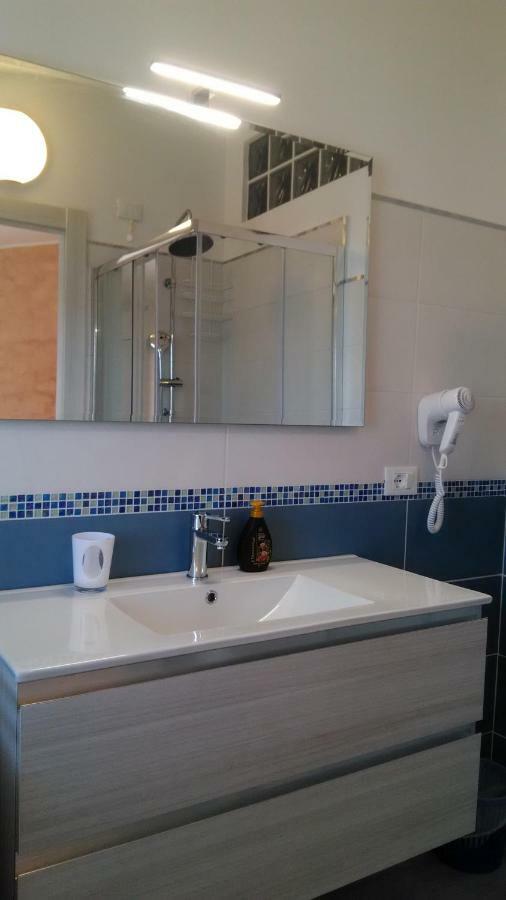 Viola Di Mare Rooms And Parking Термоли Экстерьер фото